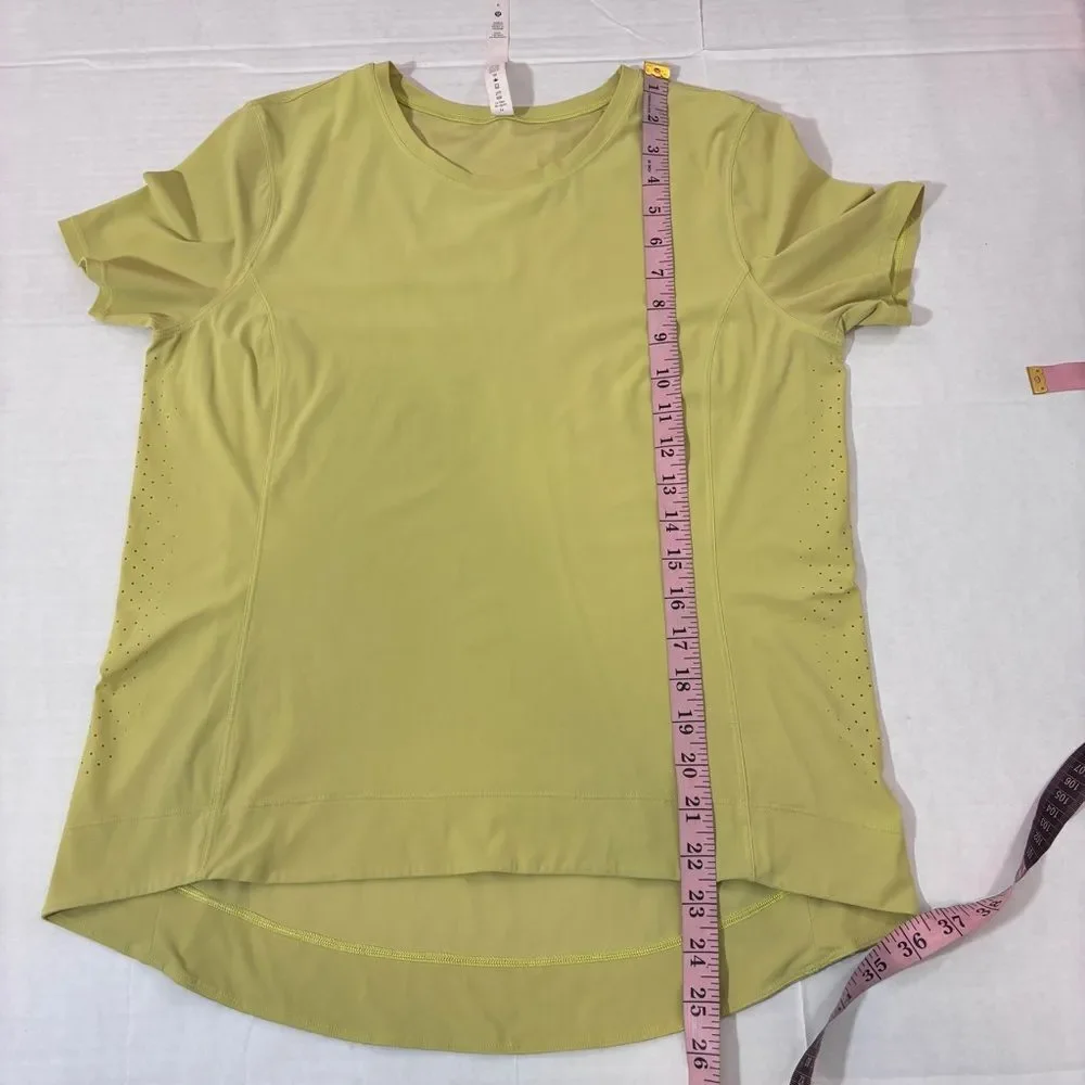 Lululemon shirt with side ventilation holes | size 6